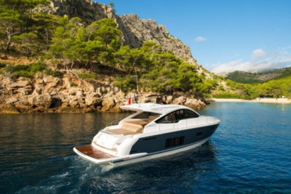 Charter Motorboat Fairline Targa 48 Dénia