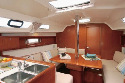 Miete Segelboot Beneteau Oceanis 34 Nea Peramos