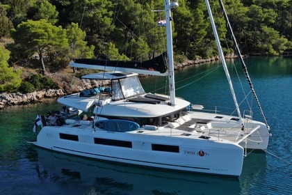 Location Catamaran  Lagoon 51 Trogir