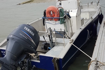 Location Bateau à moteur Bordabord Dervinis 620 Paimpol