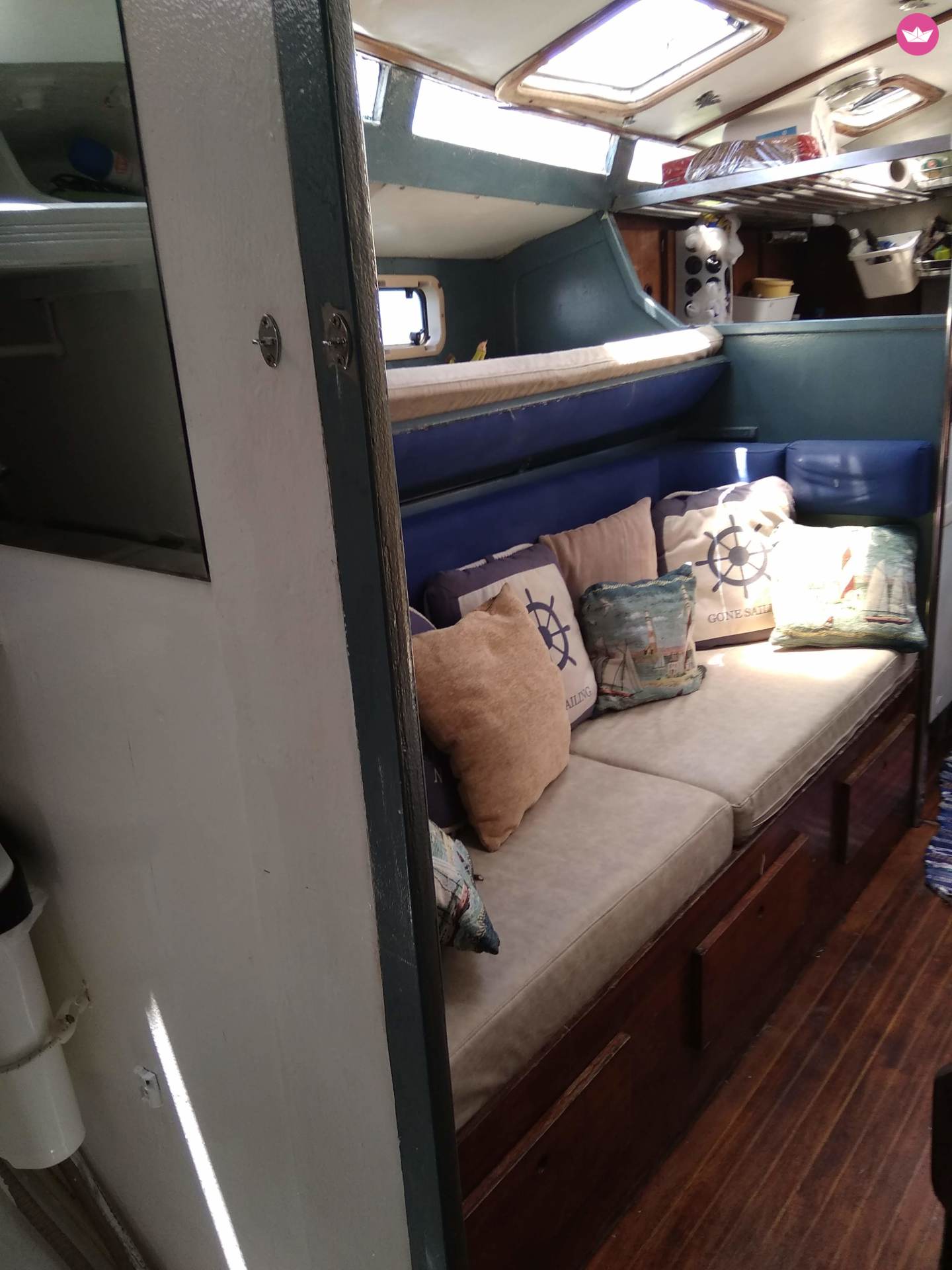 Charter Sailboat Jeaneau 1989 Athens