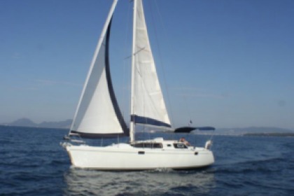 Charter Sailboat Phillipe Carré Feeling 326 Cannes