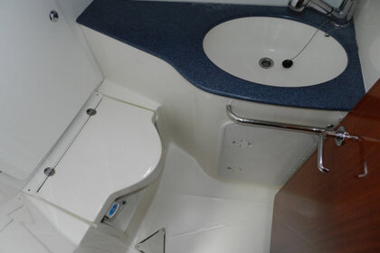 Bavaria 44 FREEDOM Sailboat With Captain Included in the Price