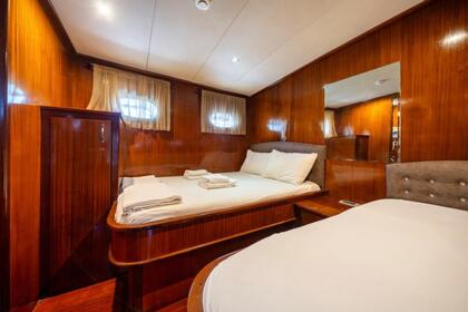 Gulet with 6 cabins