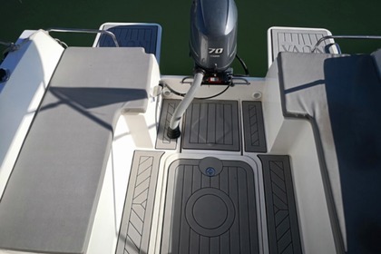 Lancha para 6 personas en Sitges