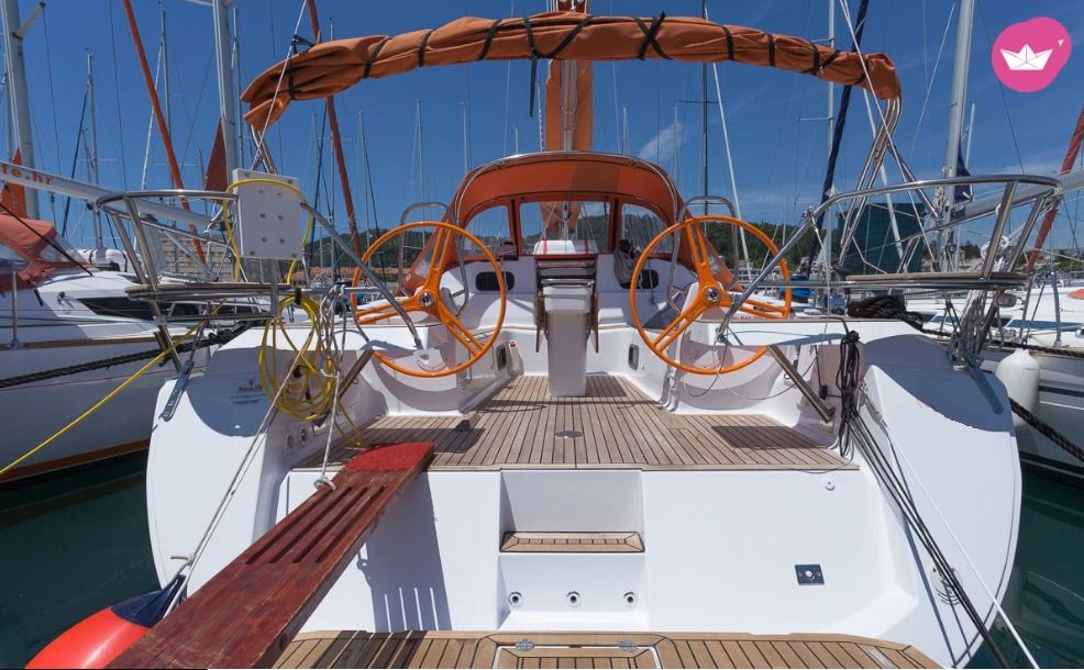 Charter Sailboat Elan 45 Impression Split