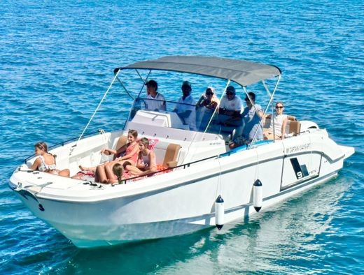 Motorboat Beneteau Flyer 9 Boot Grundriss