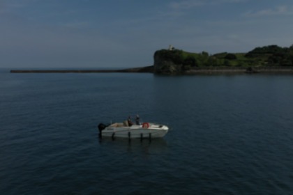 (Essence inclus) Quicksilver Activ 755 Open (Skipper non inclus)