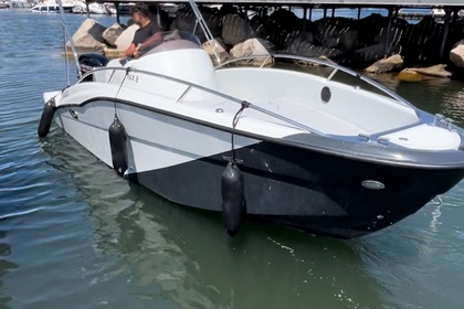 Hire Motorboat Clear The jacket’s II Castellammare di Stabia