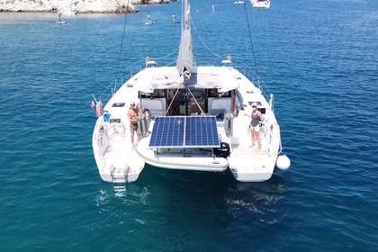 Charter Catamaran Beneteau Excess 11 Marseille