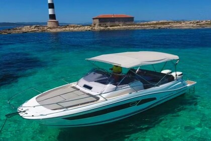 Jeanneau Cap Camarat 9.0 WA Motor Yacht Rental in Eivissa, Illes Balears