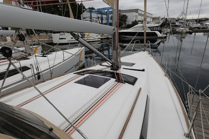 Hyra båt Segelbåt DUFOUR DUFOUR 350 GRAND LARGE Šibenik