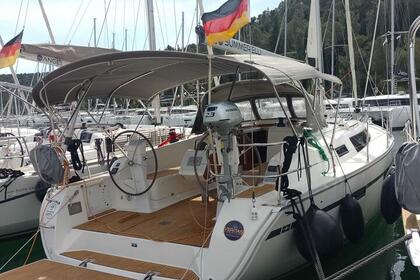 Hire Sailboat BAVARIA CRUISER 41 Skradin