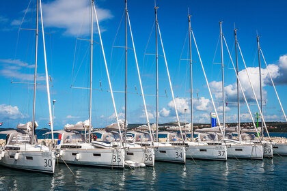Hyra båt Segelbåt Bénéteau Oceanis 38.1 Biograd na Moru