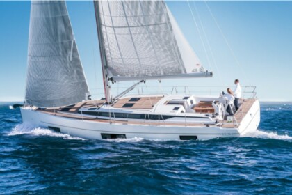 Charter Sailboat Bavaria C45 Reggio Calabria