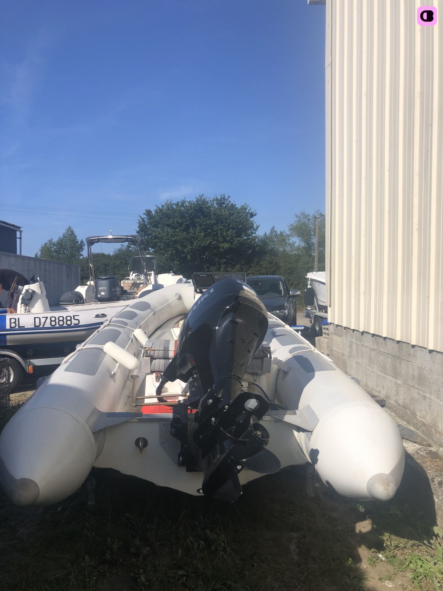 Bateau à moteur Valiant 520 60cv 2