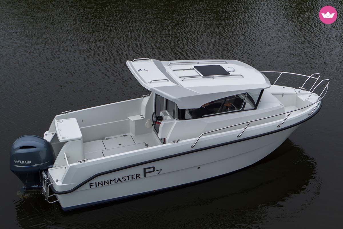 Bateau à moteur