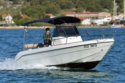 Charter Motorboat Reful HM 22 Murter