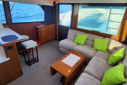 Full Day Taboga Island and Fishing Onboard a Private Yacht