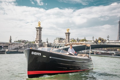 Hire Motorboat Yacht Hollandais Paris