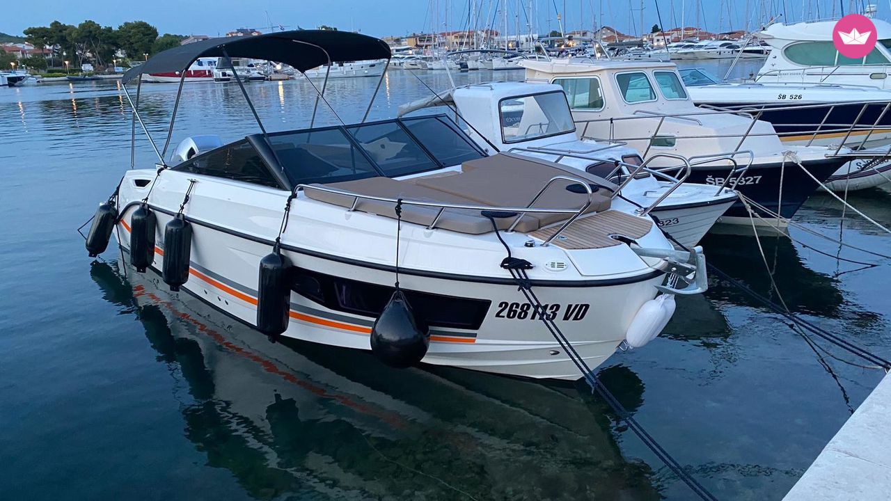 Bateau à moteur Quicksilver Activ 755 Cruiser 250cv 3