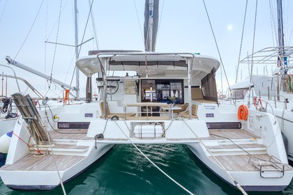 Charter Catamaran Lagoon Lagoon 42 Paros