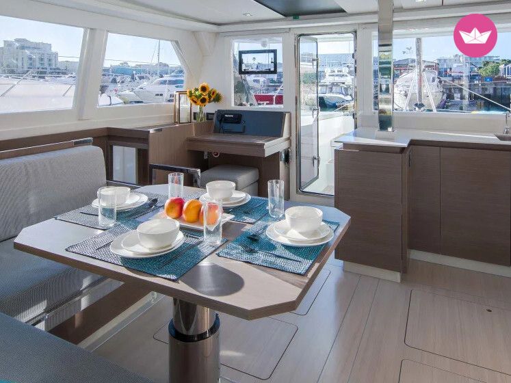 Catamaran Moorings 4200/3 12m 2