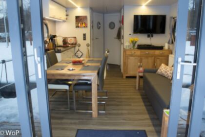 Χαλαρώστε σε αυτό το σκάφος