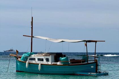 Motorboat Capeador for rent in La Savina