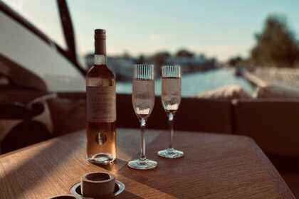 Charter Motor yacht Princess V53 Makarska