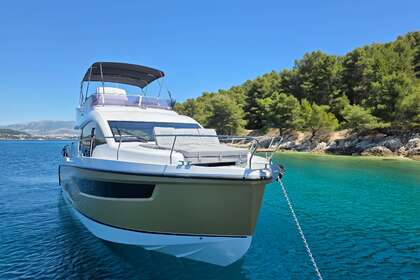 Hyra båt Motorbåt Sealine Sealine F430 Brač