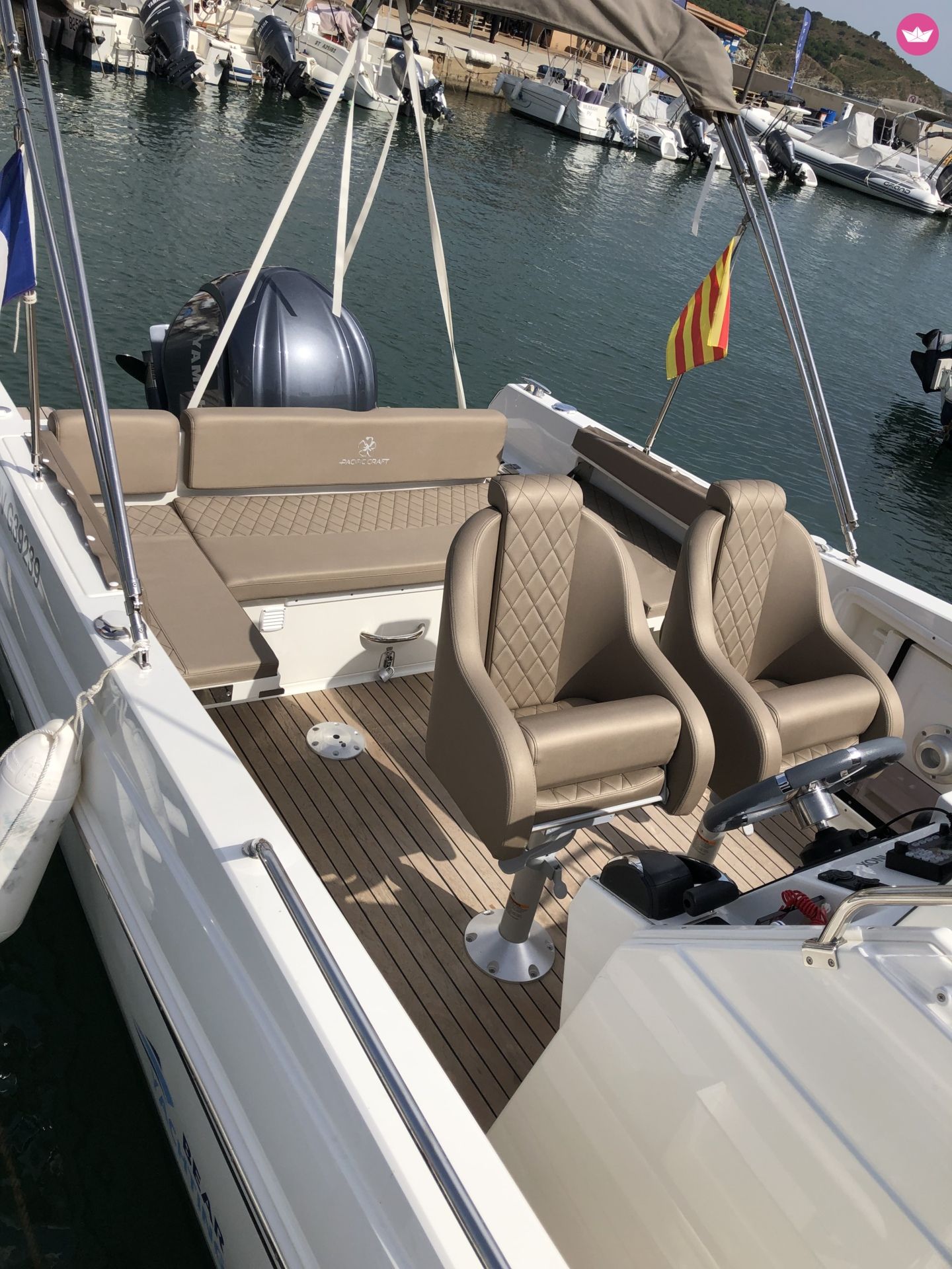 Bateau à moteur PACIFIC CRAFT 750 OPEN 300cv 4
