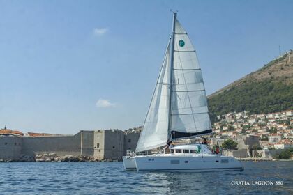 Hire Catamaran LAGOON 380 Dubrovnik