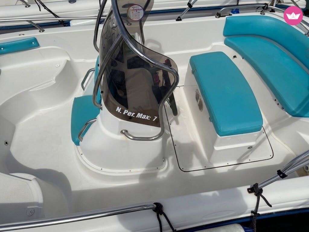 Bateau à moteur Ranieri Soverato 40cv 5