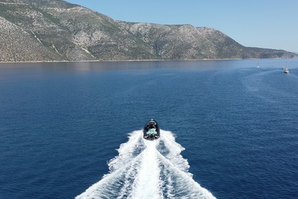 Hyra båt RIB-båt Technohull GTX Keratéa