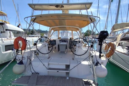 Charter Sailboat BENETEAU OCEANIS 41.1 Kontokali