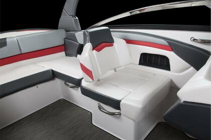 FOUR WINNS HORIZON 210 RS