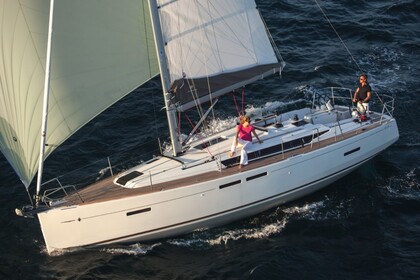 Rental Sailboat Jeanneau Sun Odyssey 419 Praslin