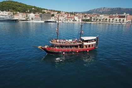 Charter Motorboat MB Korsaro Split