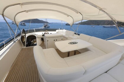 Hyra båt Motorbåt Princess 21M Göcek
