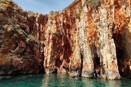 Insidias Fly 200 HP- FREE FUEL AND SKIPPER