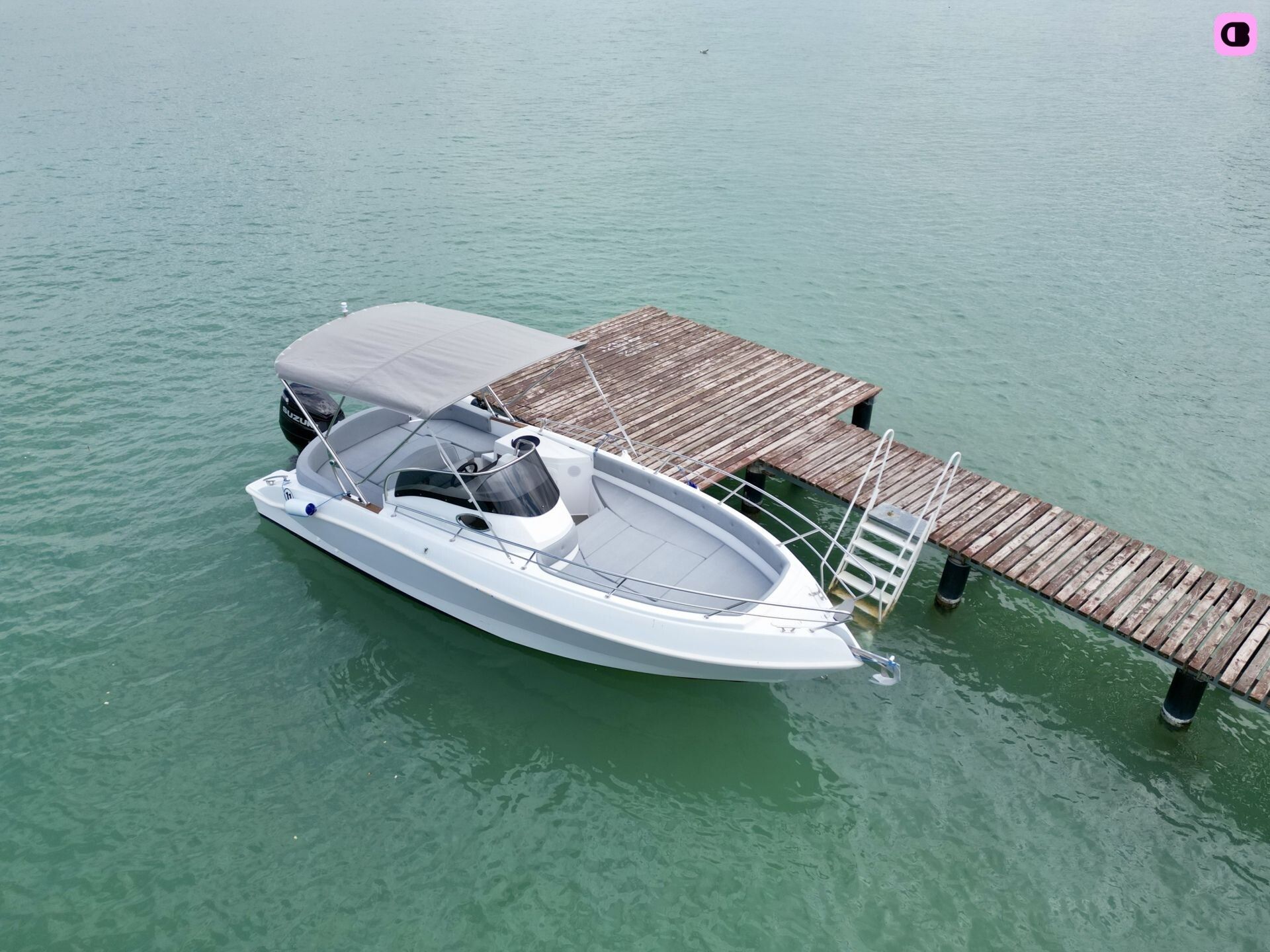 Bateau à moteur Marinello EDEN 26 250cv 2