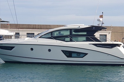 Charter Motorboat Beneteau GT 50 HT Castelldefels