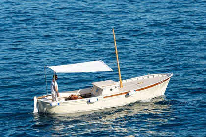 Charter Boat without licence  Fratelli Aprea Gozzo Aprea 7.5 Amalfi