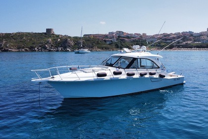 Verhuur Motorboot CABO 44 HTX Santa Teresa Gallura