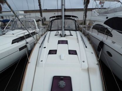 Location Voilier Beneteau Oceanis 41 Ayamonte