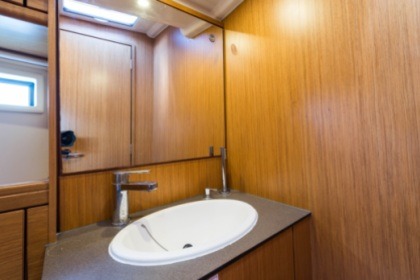 BREATHLESS - BAVARIA CRUISER 56