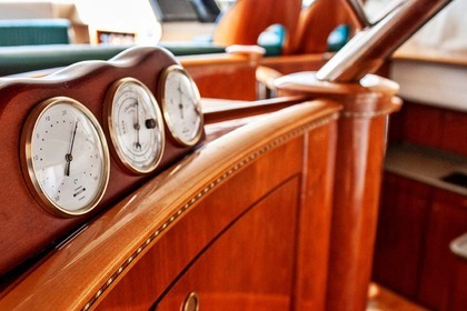 Pangea - Yate en la Costa Brava