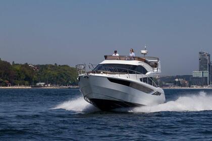 Motorcrucero de lujo con juguetes - Comedor privado disponible a bordo - hasta 11 pasajeros más el capitán