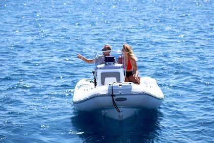 Hyra båt Katamaran Fountaine Pajot Alegria 67 Olbia